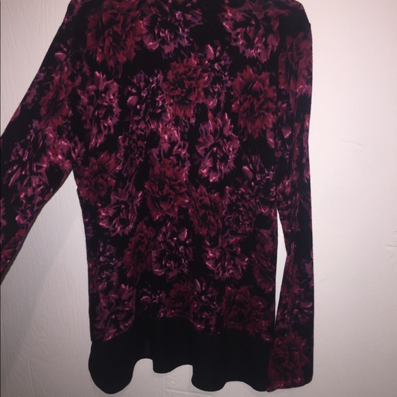 NWT! Investments Sweater! - Picture 4 of 5